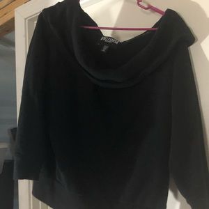 Women’s off shoulders boyfriend long sleeved shirt